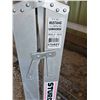 Image 2 : Sturdy Ladder Mustang Aluminum Sawhorse Model 130-2.5, Duty 300