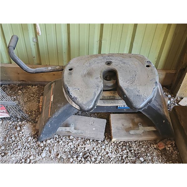 Reese Elite RE 26.5 Fifth Wheel Hitch