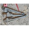Image 2 : 3 RIDGID 24 Inch Pipe Wrenches and 2 Heavy Duty Chain Load Binders