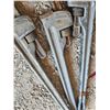 Image 4 : 3 RIDGID 24 Inch Pipe Wrenches and 2 Heavy Duty Chain Load Binders