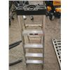 Image 4 : Industrial Lite 6 ft Aluminum Step Ladder with Plastic Tool Tray