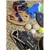Image 2 : Sports Lot: Baseball Gloves, Badminton Rackets, Volleyball, Water Guns