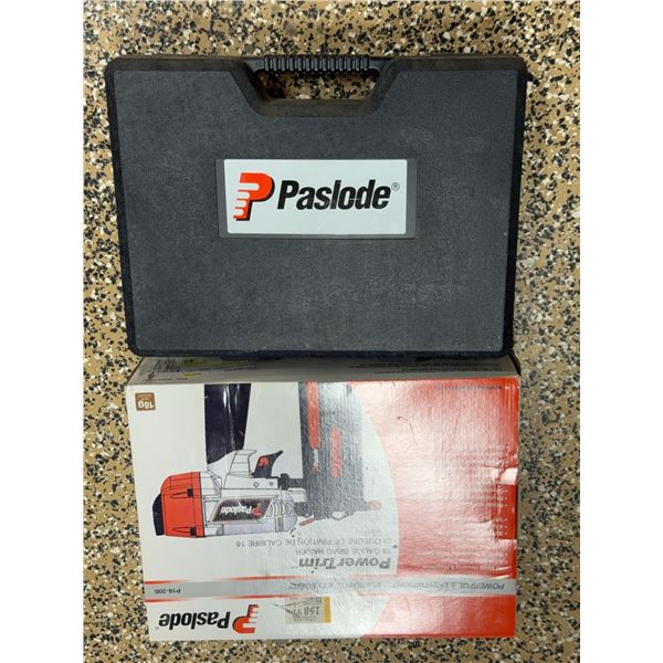 Paslode PowerTrim 18 Gauge Brad Nailer Model P18-200 with Case and Accessories
