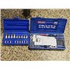 Image 1 : Westward 40 Piece Tap and Die Set With Socket Set in Blue Cases