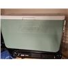 Image 1 : Coleman Cooler and Coleman InstaStart Dual Burner Propane Stove