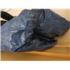 Image 4 : Work Gloves: Walton Frost Free, Watson Scape Goat, HyFlex, With Blue Mat