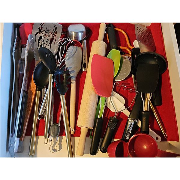 Kitchen Utensils Lot