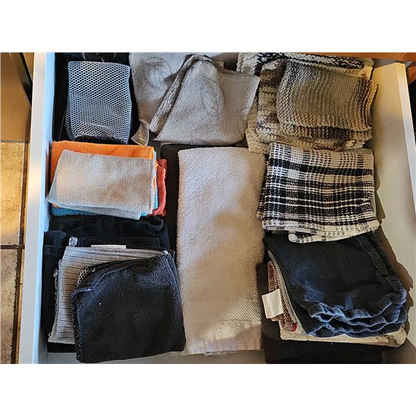 Kitchen Towels, Cloths, and Oven Mitts
