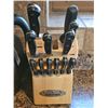 Image 3 : Cuisinart Knife Block Set With 9 Knives and Oster Stainless Steel Electric Kettle