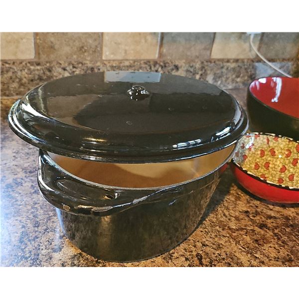 Red and Black Bowls with Decorative Bowls and Black Enamel Cast Iron Dutch Oven