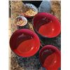 Image 2 : Red and Black Bowls with Decorative Bowls and Black Enamel Cast Iron Dutch Oven