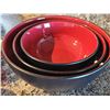 Image 4 : Red and Black Bowls with Decorative Bowls and Black Enamel Cast Iron Dutch Oven