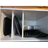 Image 1 : Bakeware Lot: Roasting Pan, Muffin Pan, Pizza Pan, Baking Tray, Aluminum Pot
