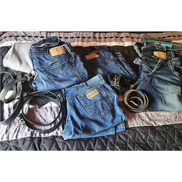 Men's Jeans and Belts Lot, Buffalo, Wrangler, Carhartt, Rock & Republic, W34