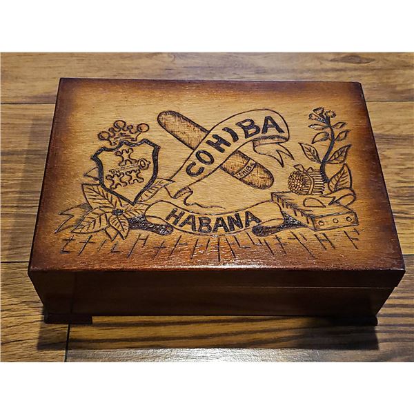 Cohiba Habana Wooden Cigar Humidor Box With Cigars and Humidifier
