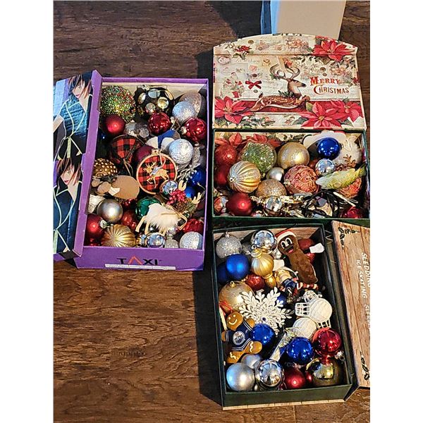 Christmas Tree Ornaments in Decorative Storage Boxes