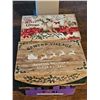 Image 5 : Christmas Tree Ornaments in Decorative Storage Boxes