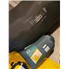 Image 3 : Camping Set: DuPont Hollofil Sleeping Bag, ESCORT Pillow, Airhead Inflator Pumpe