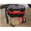 Image 1 : Milwaukee M18 Cordless Wet/Dry Vacuum With M12/M18 Charger and Battery