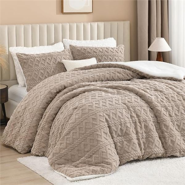 3PC Luxury Fuzzy Plush Full Bed Comforter Set (1 Comforter 79" x 90") & 2 Pillowcases; Khaki - New!