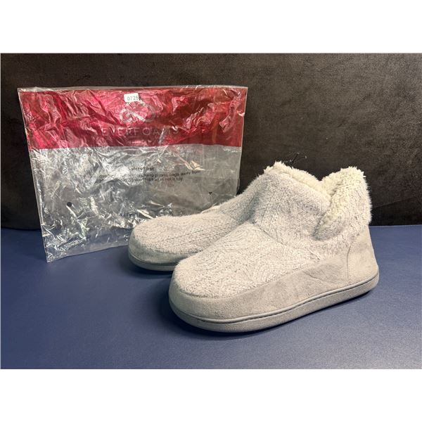 Everfoams Suede Knit Grey Indoor/Outdoor Boots Size 11/12 - New