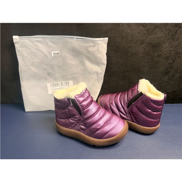 Kids All weather Boots Fur Lined Size 8 - New