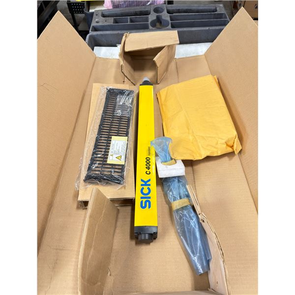 SICK #C40E-0403CA010 / #1 018 638 Light Bar