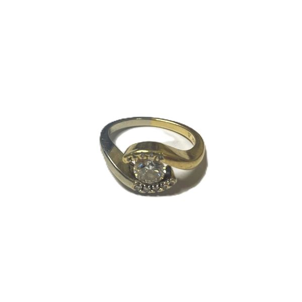 Gold Ring , Size 8 , 14KT, With Diamond,  half white gold and half yellow gold , 5.6 grams