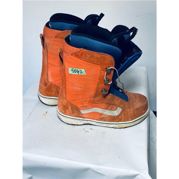 Vans V-66 Snowboard Boots Size 11
