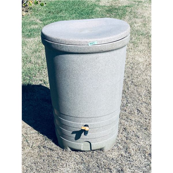 Flat-Back Poly Rain Barrel with Spigot