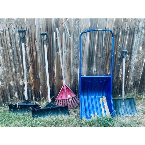 Snow Shovels, Scoop, Rake, and Grabber Tool