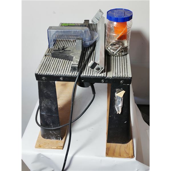 Craftsman Router with Table and Accessories