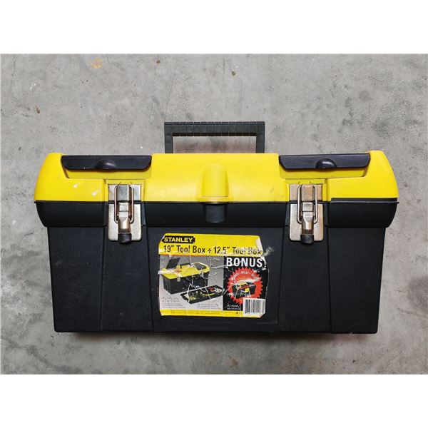 Stanley 19-Inch Plastic Tool Box