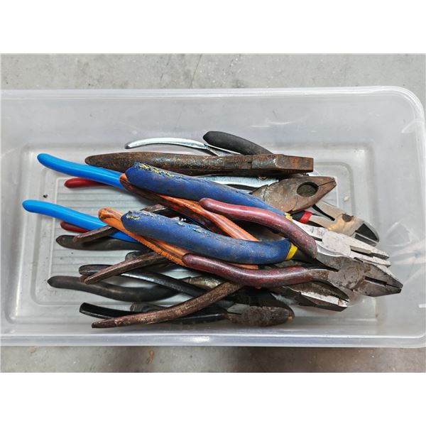 Assorted Pliers & Wire Cutters