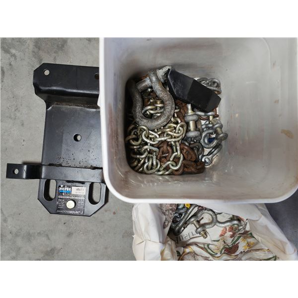 Reese Shadowmount Hitch Mount, Tow Chains & Shackles