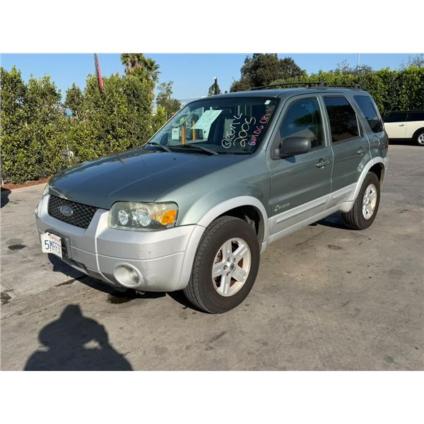FORD  ESCAPE 2005 T-DON - SMOG