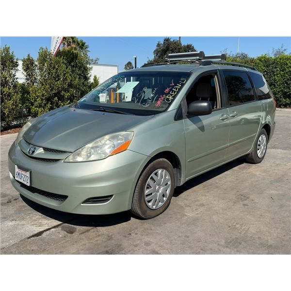 TOYT SIENNA 2010 T-DON - SMOG
