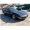 Image 2 : CHEV CORVETTE 2002 O/S TITLE 2 DAYS