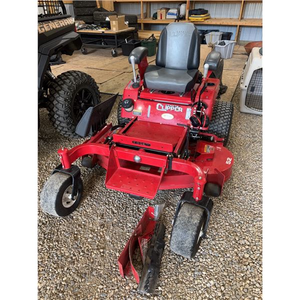 2018 Country Clipper Edge XLT 465 Zero Turn Mower 174 hrs