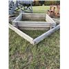 Image 3 : Solid One-Piece Wooden Planter Box