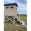 Image 4 : Elevated Wooden Hunting Blind on skids