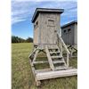 Image 5 : Elevated Wooden Hunting Blind on skids