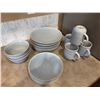 Image 1 : Better Homes 16-Piece Stoneware Dinnerware Set