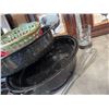 Image 2 : Kitchenware, Art Prints, and Baskets Lot