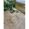Image 10 : John Deere Pallet Forks Loader Attachment