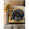 Image 2 : Auto Meter Carbon Fiber Electric Tachometer