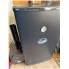 Image 2 : Bradley Smoker Electric Food Smoker With Cover