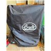 Image 7 : Bradley Smoker Electric Food Smoker With Cover