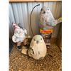 Image 1 : Stinger Insect Killer and Garden Figurines