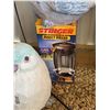 Image 2 : Stinger Insect Killer and Garden Figurines